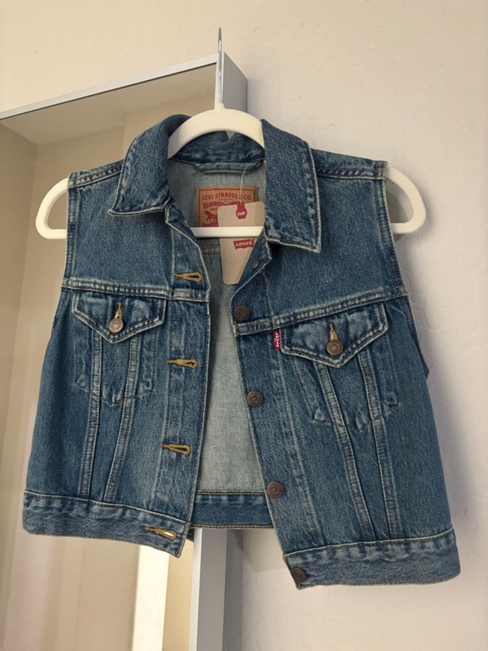 Levi’s Vest NWT